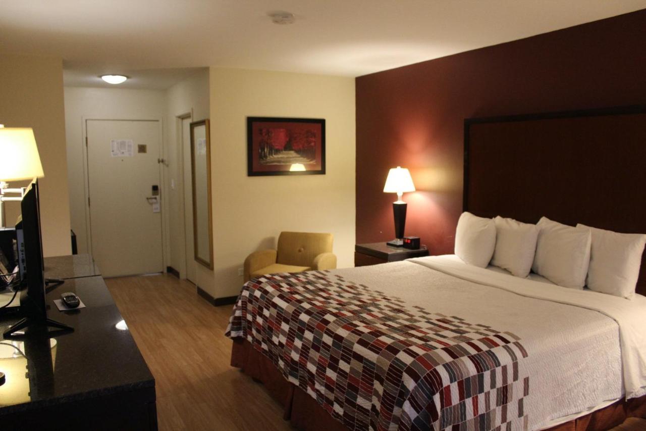 Red Roof Gurnee - Motel Waukegan