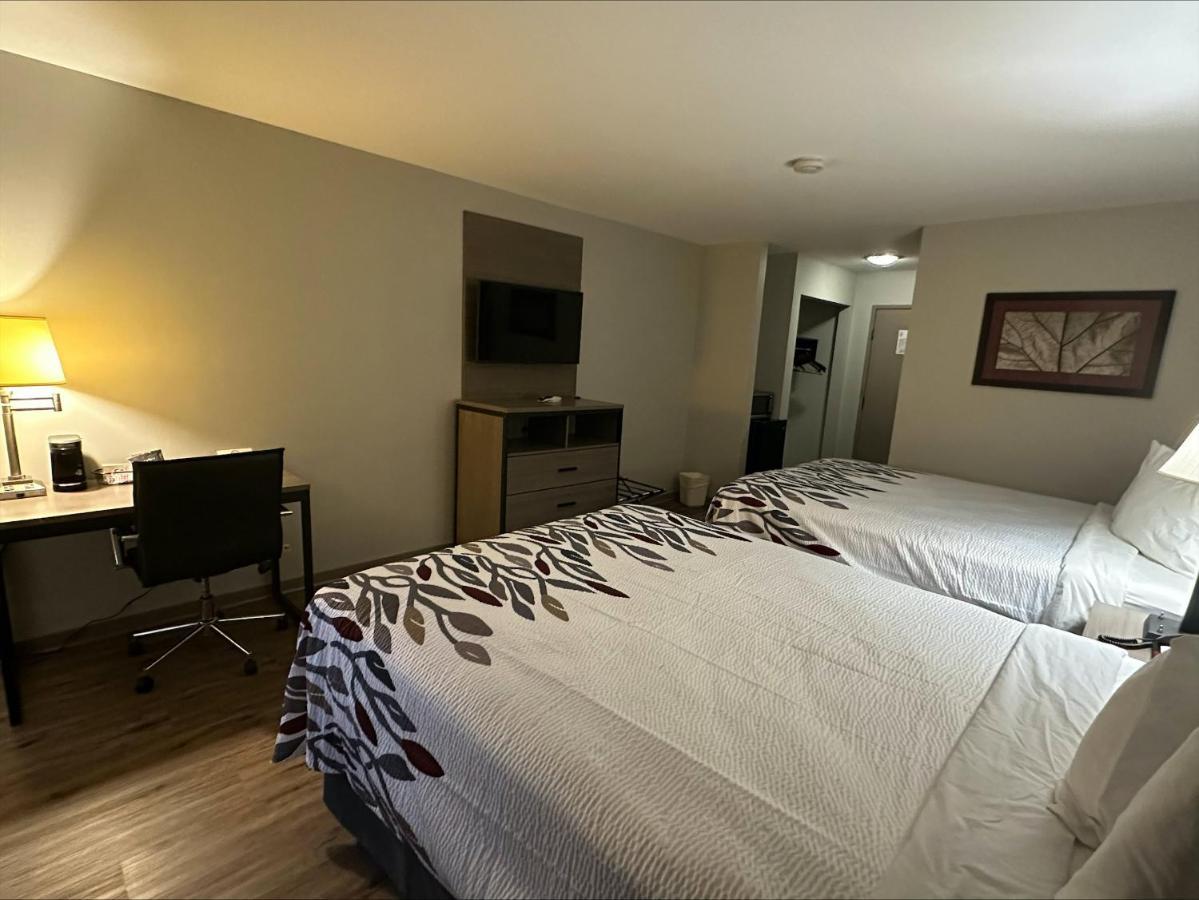 Red Roof Gurnee - 2* Waukegan